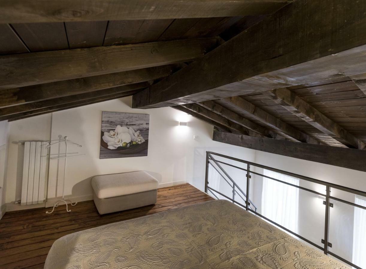 Luxury Apartment Milano Centro Luaran gambar